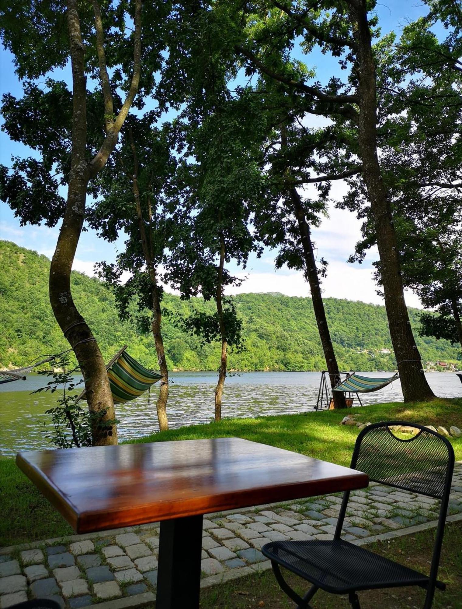 Ana - Golful Bahna Lodge
